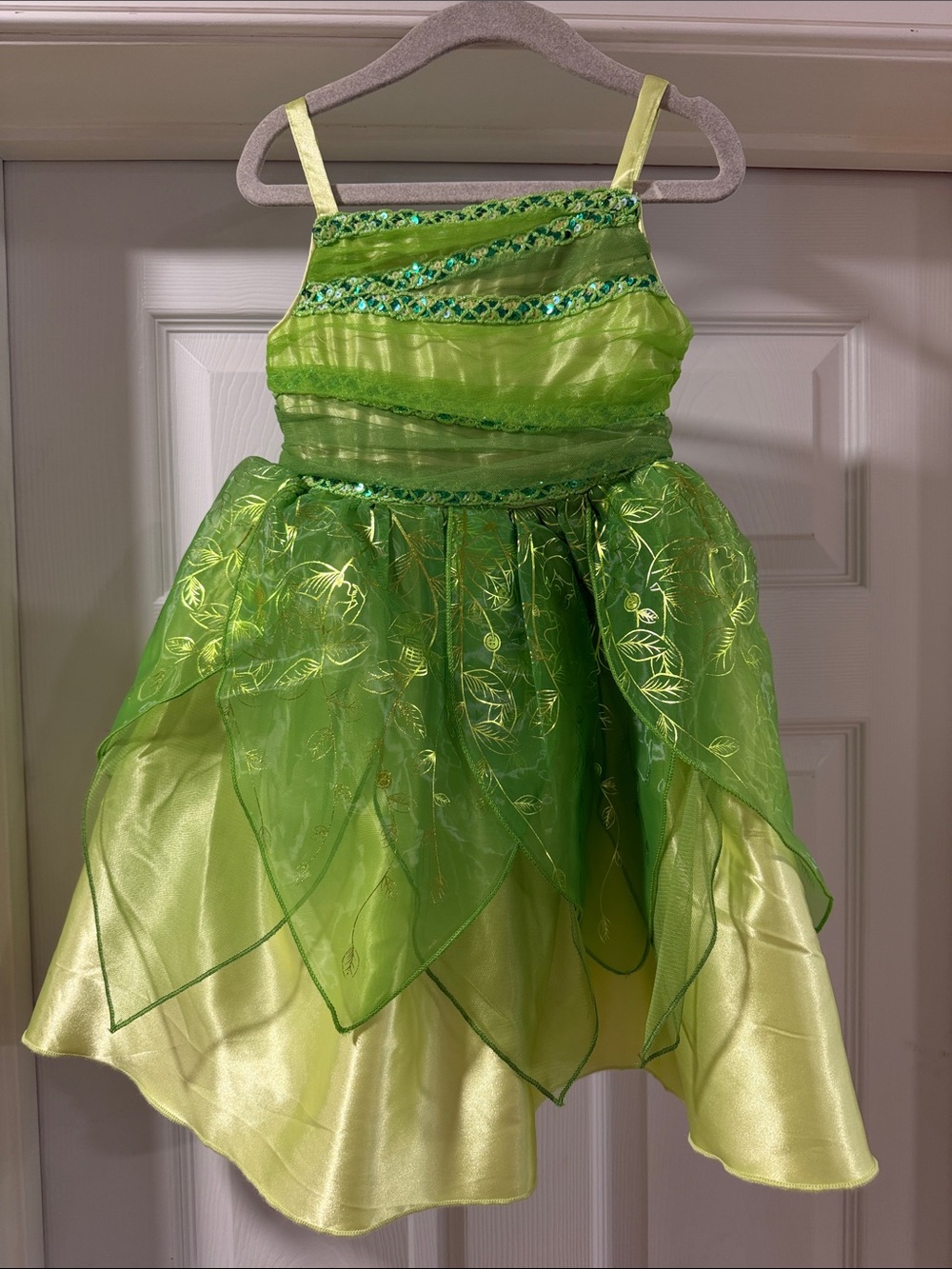 Disney Store Tinker Bell Dress-Up Costume Dress Size 4 – Like New

Let your li